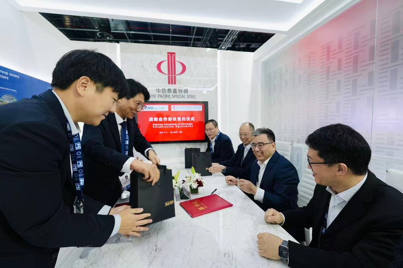 Representatives Signing MoU